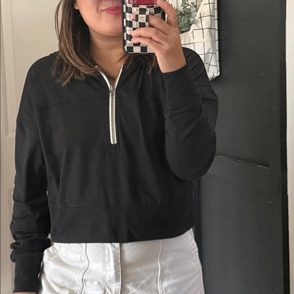 VUORI Restore Half Zip Hoodie in Washed Black. Size M - Picture 11 of 11